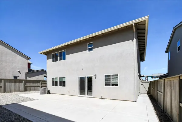 $689,000 | 2108 McNary Place, Woodland, CA 95776