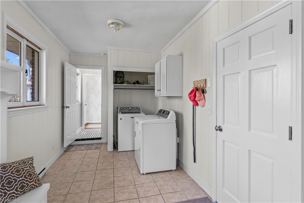 741 Country Club Road Mount Airy, NC 27030 - Photo 17 of 37 Gallery Image 17