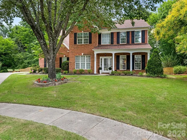 $790,000 | 6807 Guinevere Drive, Charlotte, NC 28277