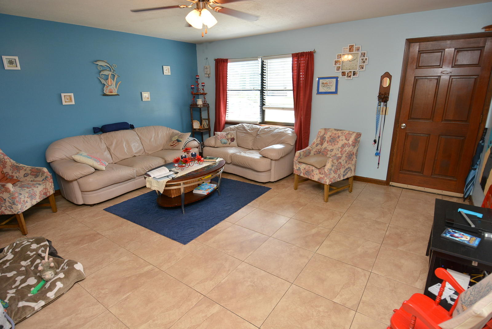 5707 Raintree Trail Fort Pierce, FL 34982 - Photo 7 of 38 Living Room