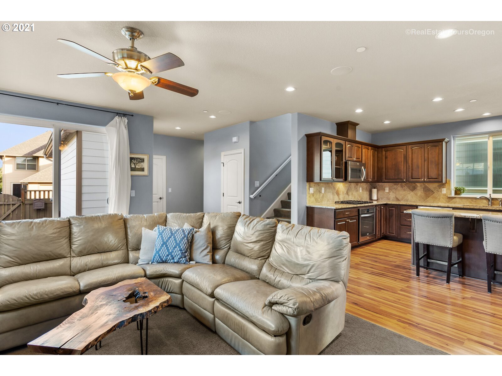 29280 Southwest Brown Road Wilsonville, OR 97070 - Photo 6 of 31 Gallery Image 6