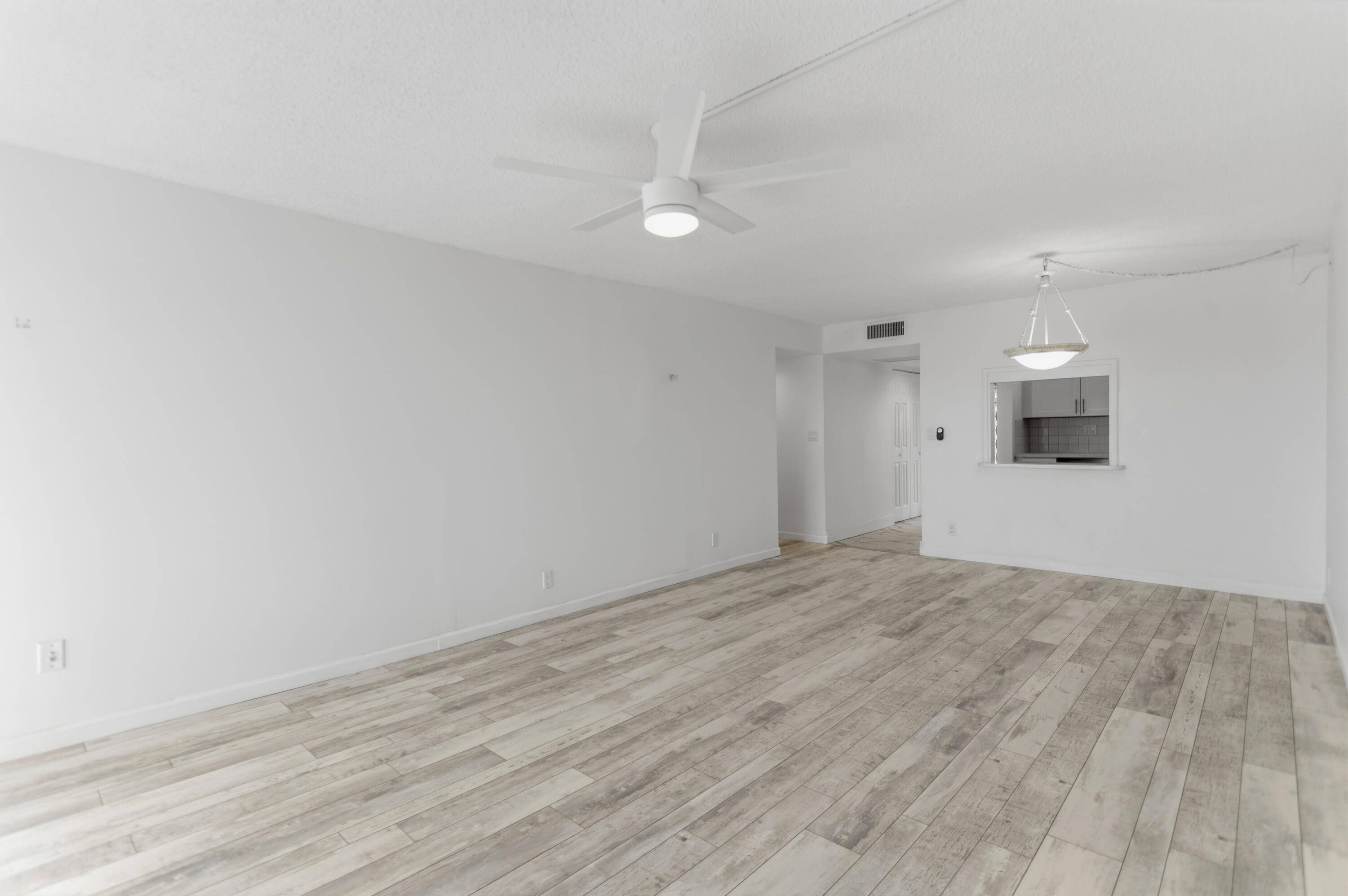 9233 Southwest 8th Street, Unit 404 Boca Raton, FL 33428 - Photo 11 of 37 585A2167