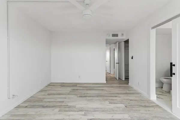 $2,000 | 9233 Southwest 8th Street, Unit 404, Boca Raton, FL 33428