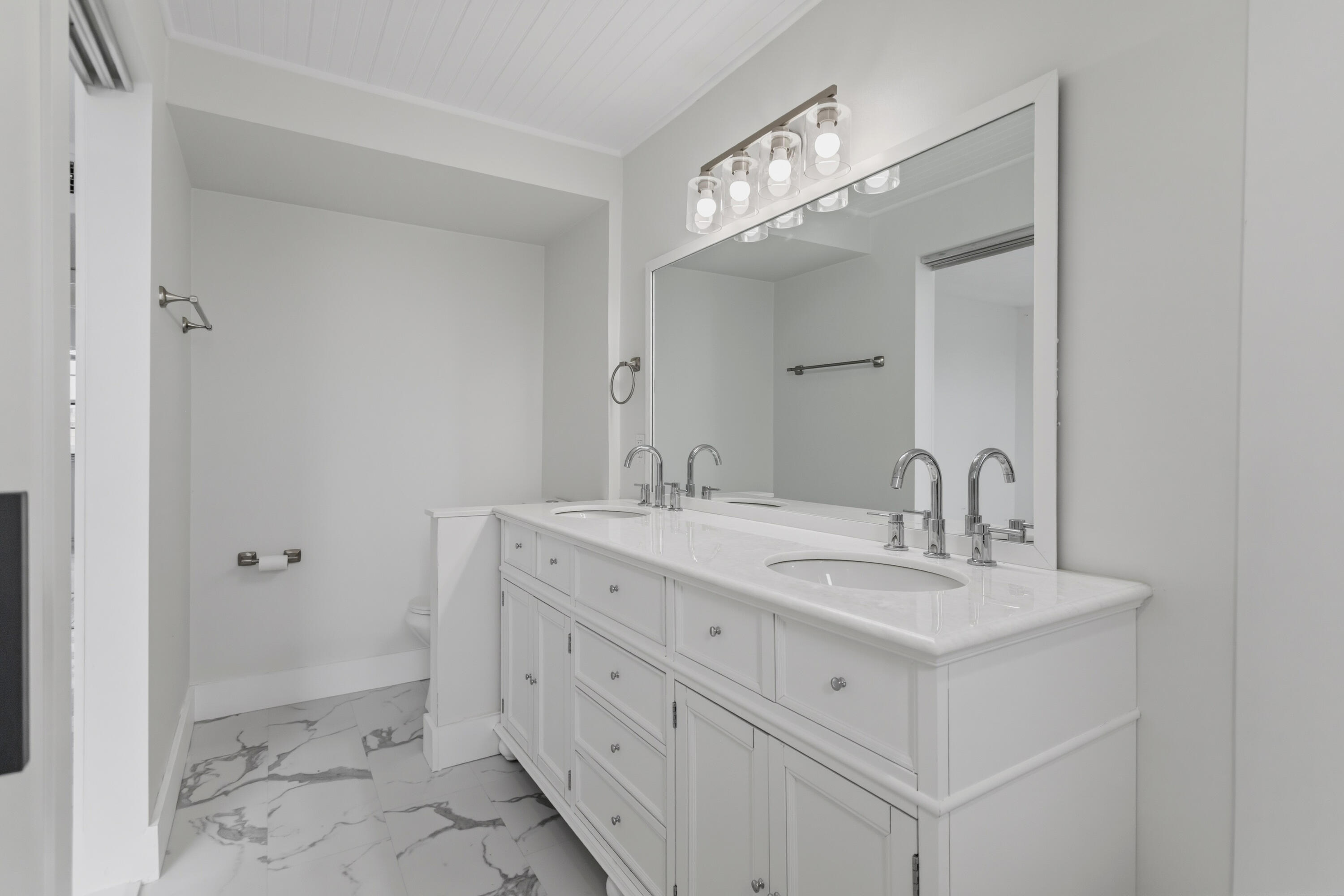 9233 Southwest 8th Street, Unit 404 Boca Raton, FL 33428 - Photo 33 of 37 585A2266