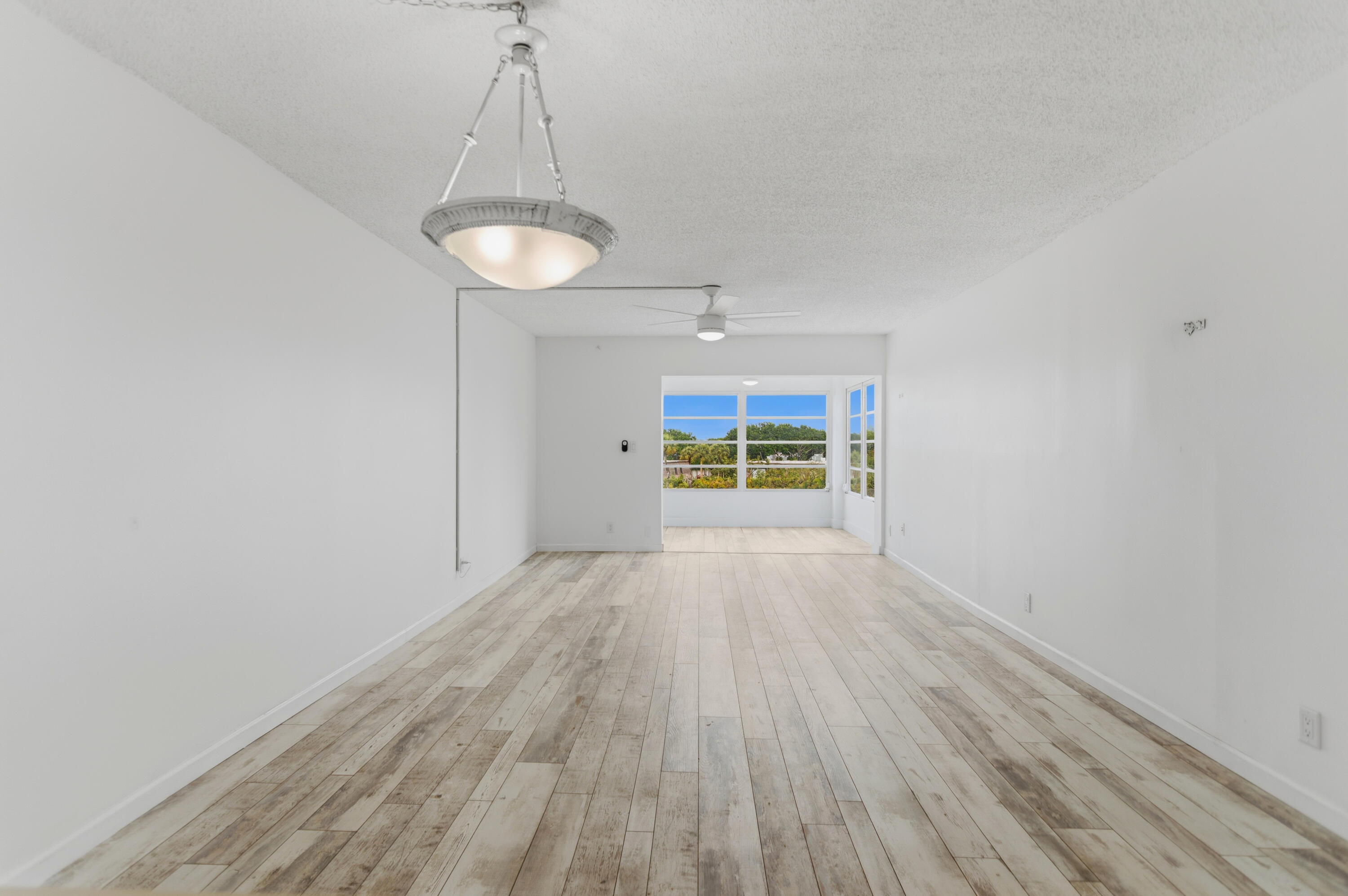 9233 Southwest 8th Street, Unit 404 Boca Raton, FL 33428 - Photo 10 of 37 585A2155