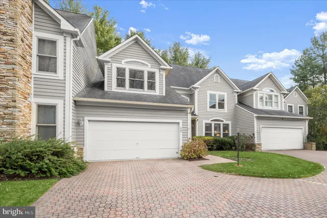 $865,000 | 12 Sawgrass Court, Lutherville-Timonium, MD 21093