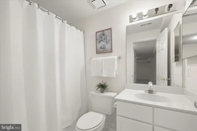 $865,000 | 12 Sawgrass Court, Lutherville-Timonium, MD 21093