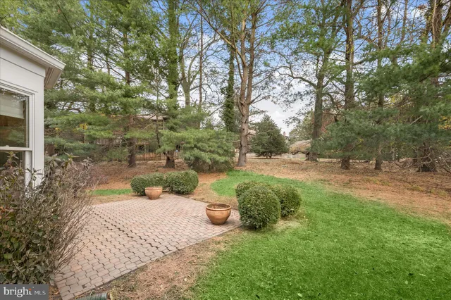 $865,000 | 12 Sawgrass Court, Lutherville-Timonium, MD 21093