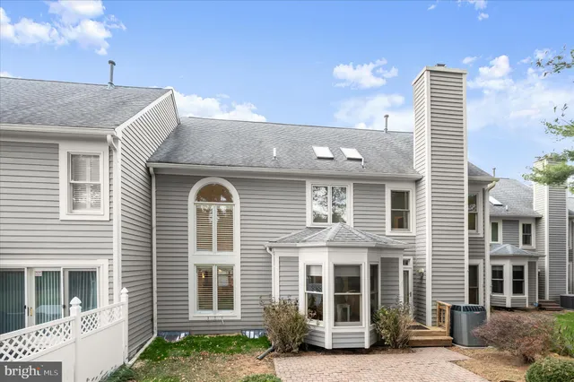 $865,000 | 12 Sawgrass Court, Lutherville-Timonium, MD 21093