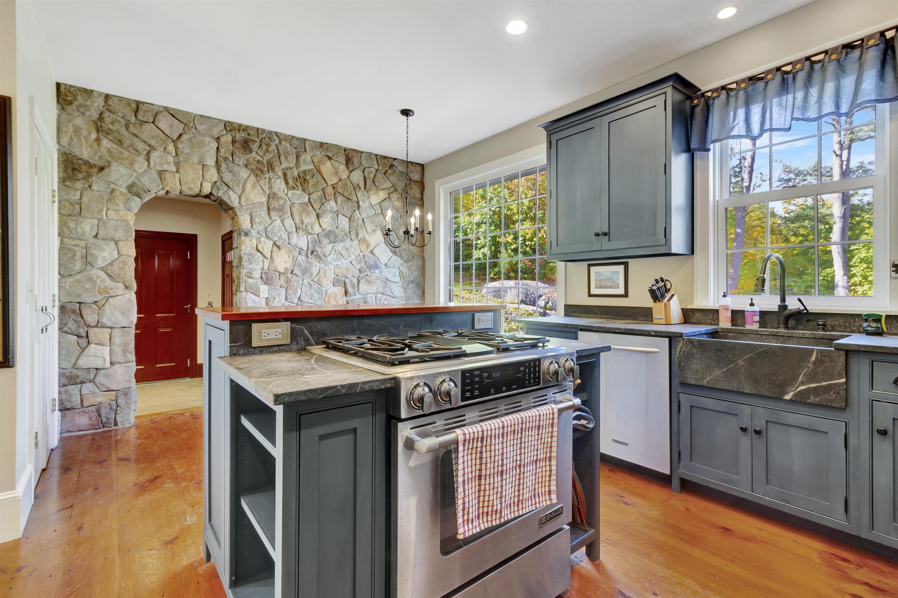 810 Quarry Road Chester, VT 05143 - Photo 5 of 60