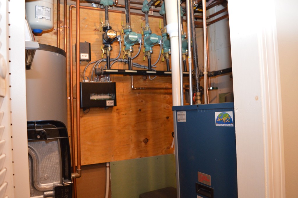 41 Circuit Road Medford, MA 02155 - Photo 15 of 19 Gallery Image 15
