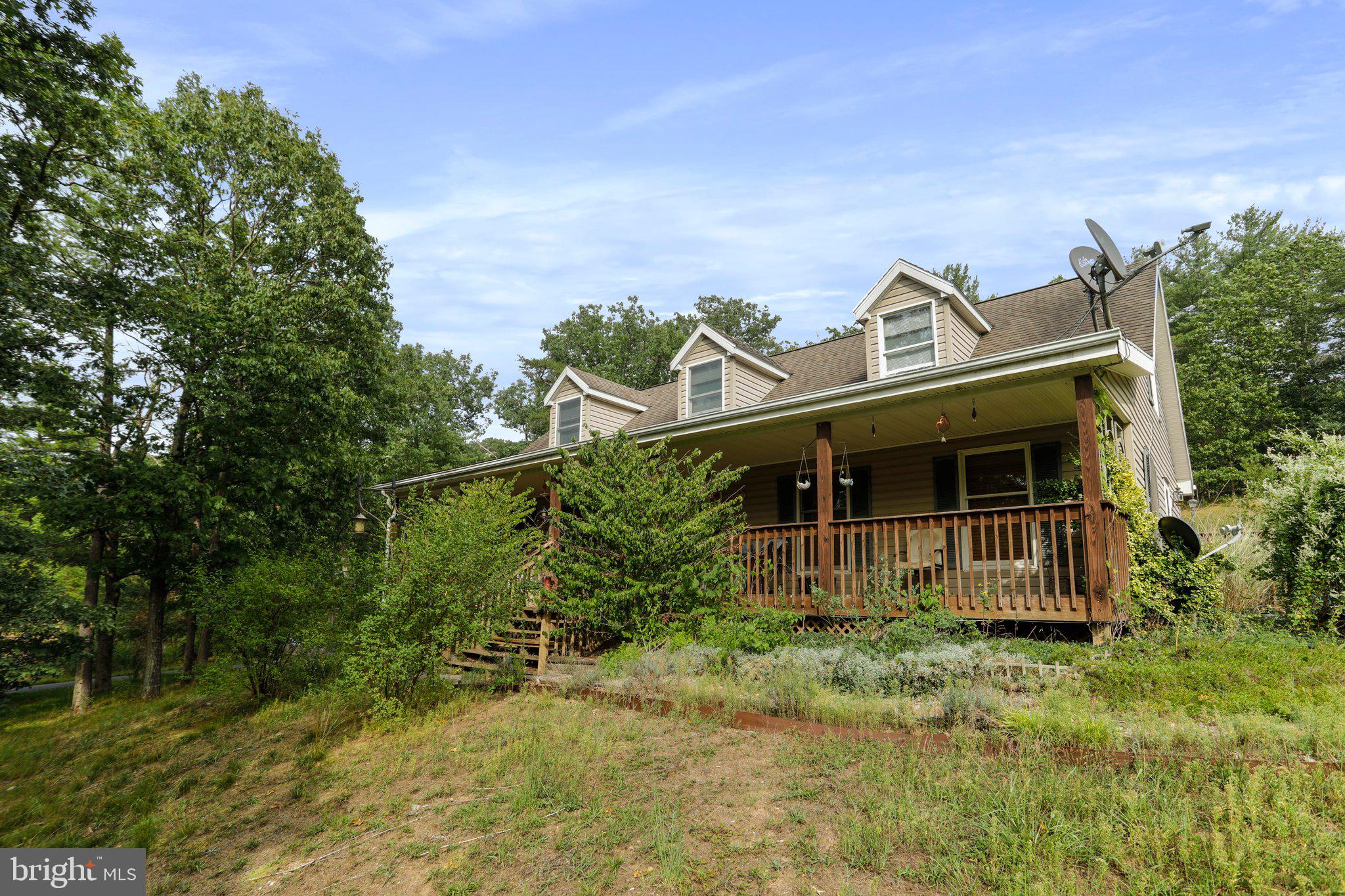 2695 Tabor Road Berkeley Springs, WV 25411 - Photo 5 of 53 Gallery Image 5