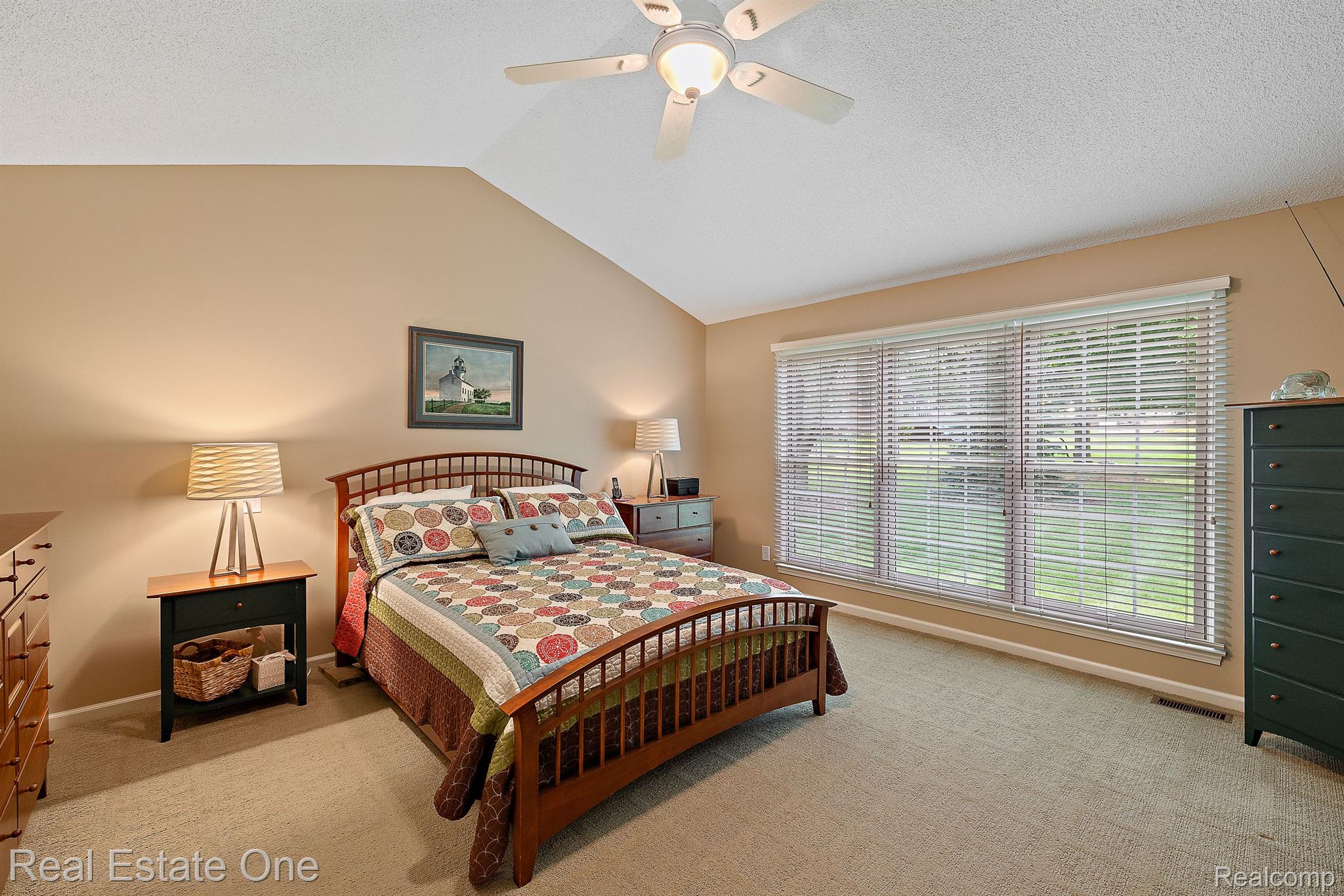 1272 Thames Drive Rochester, MI 48307 - Photo 18 of 37 Gallery Image 18