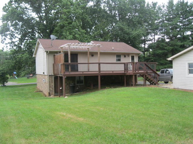 2235 Valleydale Road Salem, VA 24153 - Photo 5 of 19 IMG_2188_26