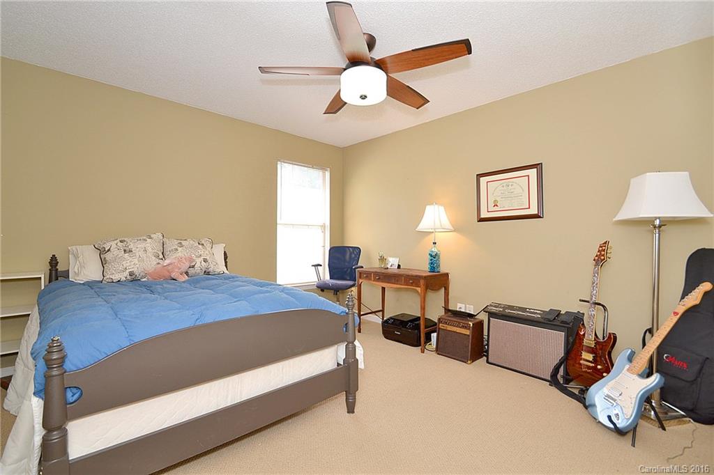 11408 Coreopsis Road Charlotte, NC 28213 - Photo 11 of 17 Gallery Image 11
