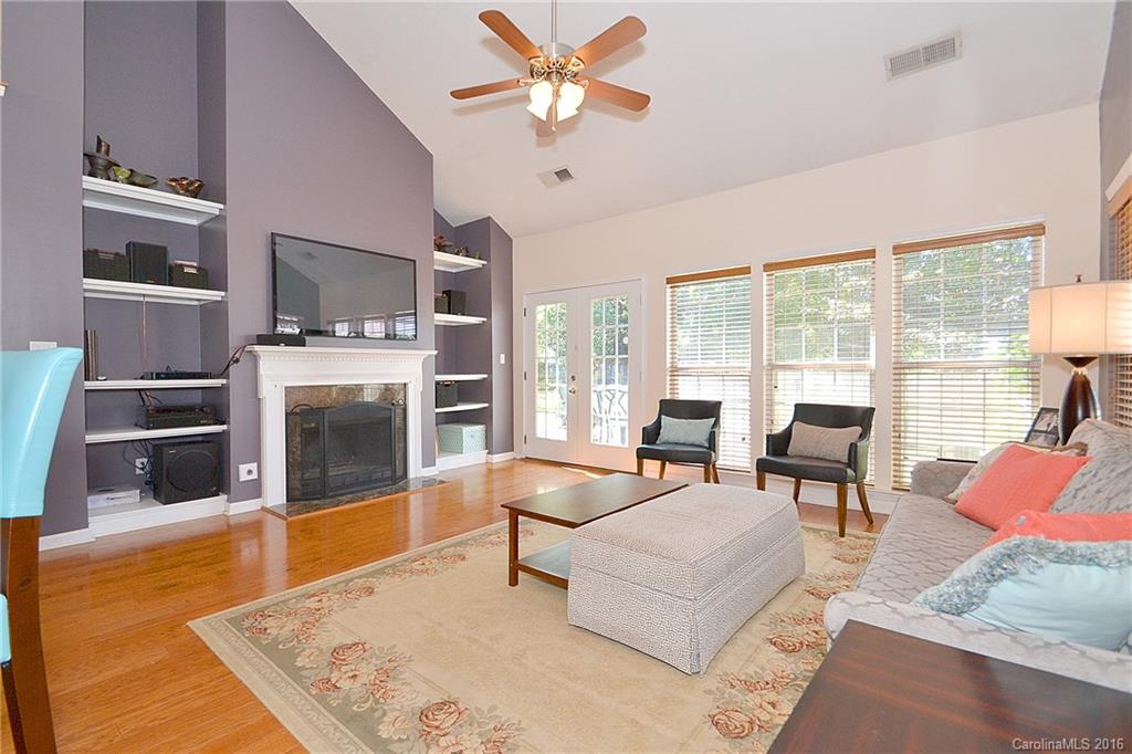 11408 Coreopsis Road Charlotte, NC 28213 - Photo 7 of 17 Gallery Image 7
