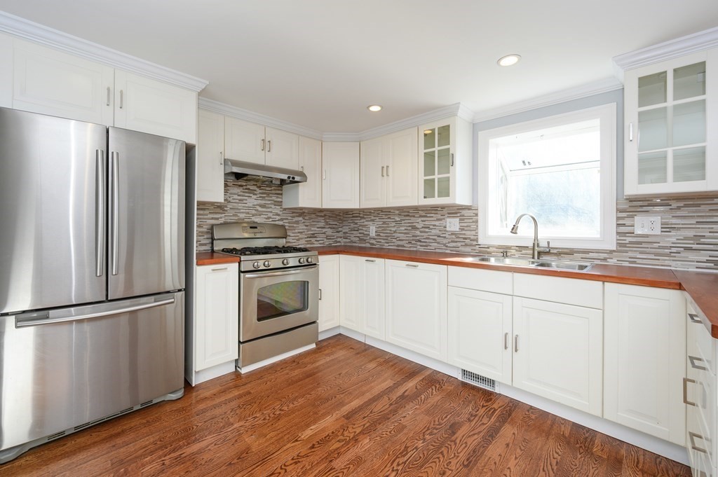 59 Aberdeen Road, Unit 59 Quincy, MA 02171 - Photo 3 of 26