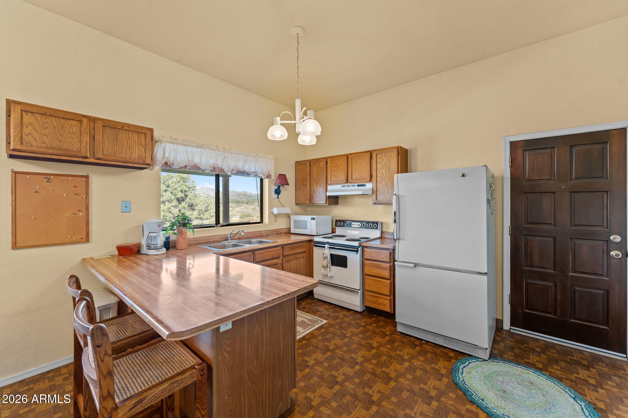 17839 Pinon Lane Peeples Valley, AZ 86332 - Photo 3 of 24 11-web-or-mls-DSC01519 (1)