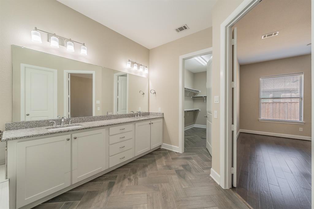 1102 Rendon Place Mansfield, TX 76063 - Photo 22 of 34 Gallery Image 22