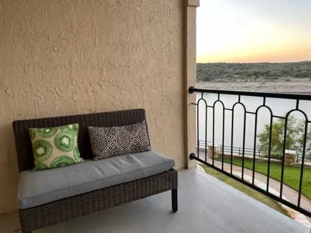 $1,395 | 3404 American Drive, Unit 2216, Lago Vista, TX 78645