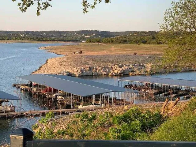 $1,395 | 3404 American Drive, Unit 2216, Lago Vista, TX 78645