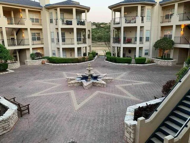 $1,395 | 3404 American Drive, Unit 2216, Lago Vista, TX 78645