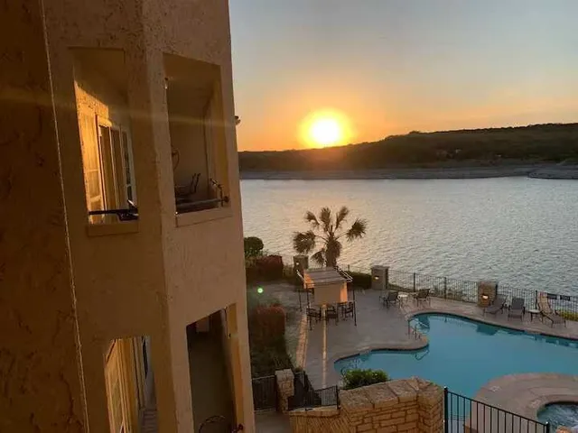 $1,395 | 3404 American Drive, Unit 2216, Lago Vista, TX 78645