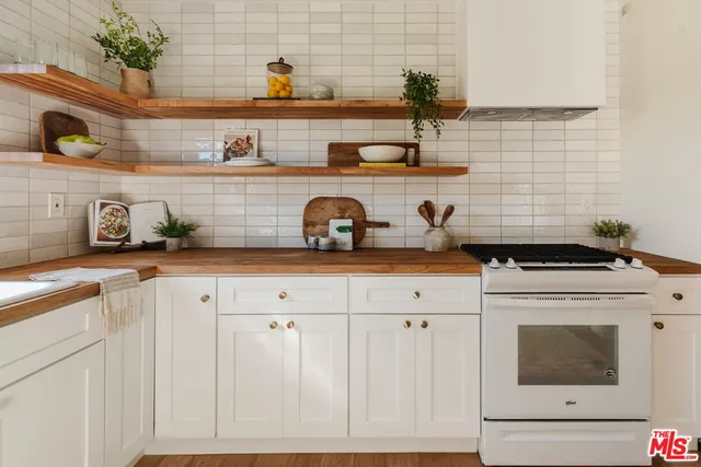 $4,500 | 1943 12th, Unit B, Santa Monica, CA 90404