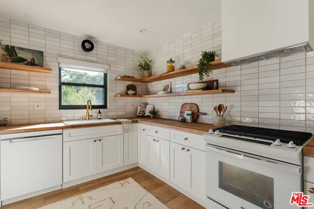 $4,500 | 1943 12th, Unit B, Santa Monica, CA 90404