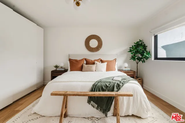 $4,500 | 1943 12th, Unit B, Santa Monica, CA 90404