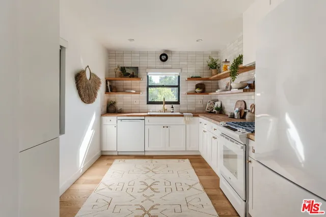 $4,500 | 1943 12th, Unit B, Santa Monica, CA 90404