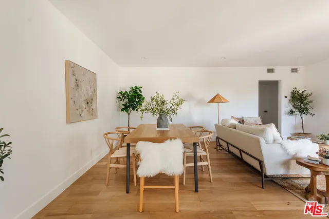 $4,500 | 1943 12th, Unit B, Santa Monica, CA 90404