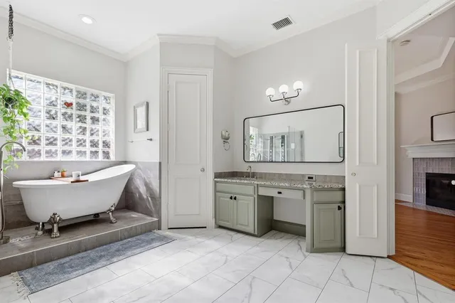 $1,285,000 | 827 Cambridge Manor Lane, Coppell, TX 75019