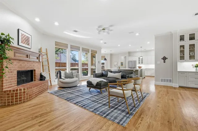 $1,285,000 | 827 Cambridge Manor Lane, Coppell, TX 75019