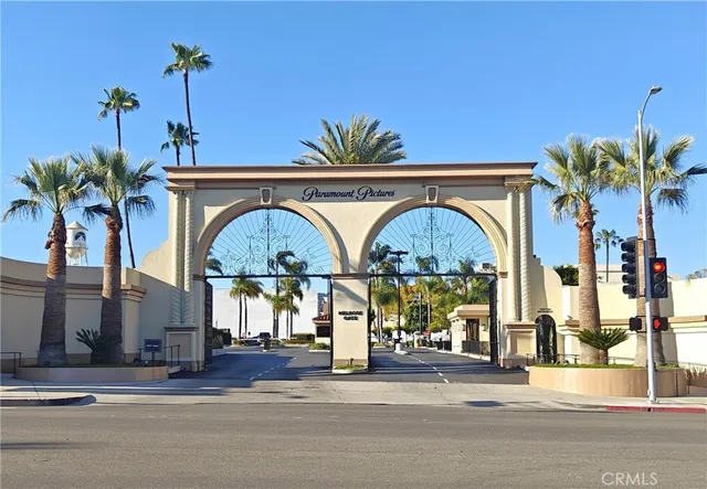a view of building entrance