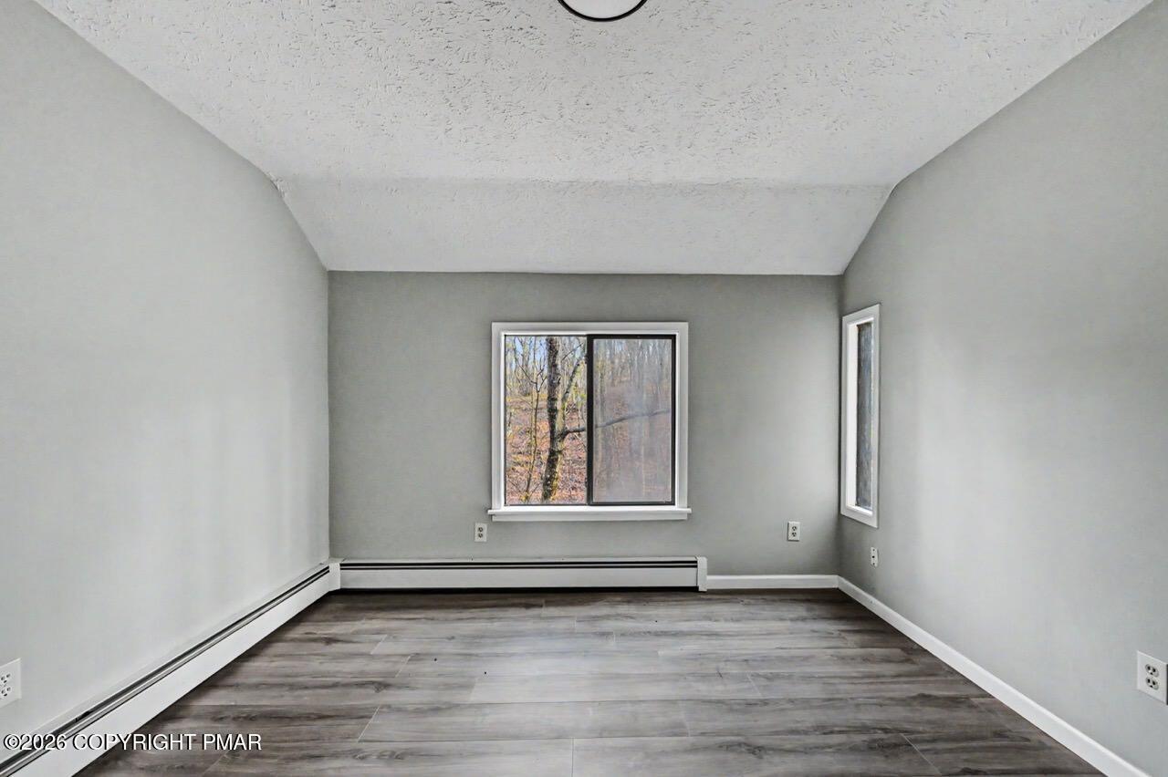 240 Powder Horn Road Henryville, PA 18332 - Photo 27 of 46 240 Powderhorn SW Photo 28
