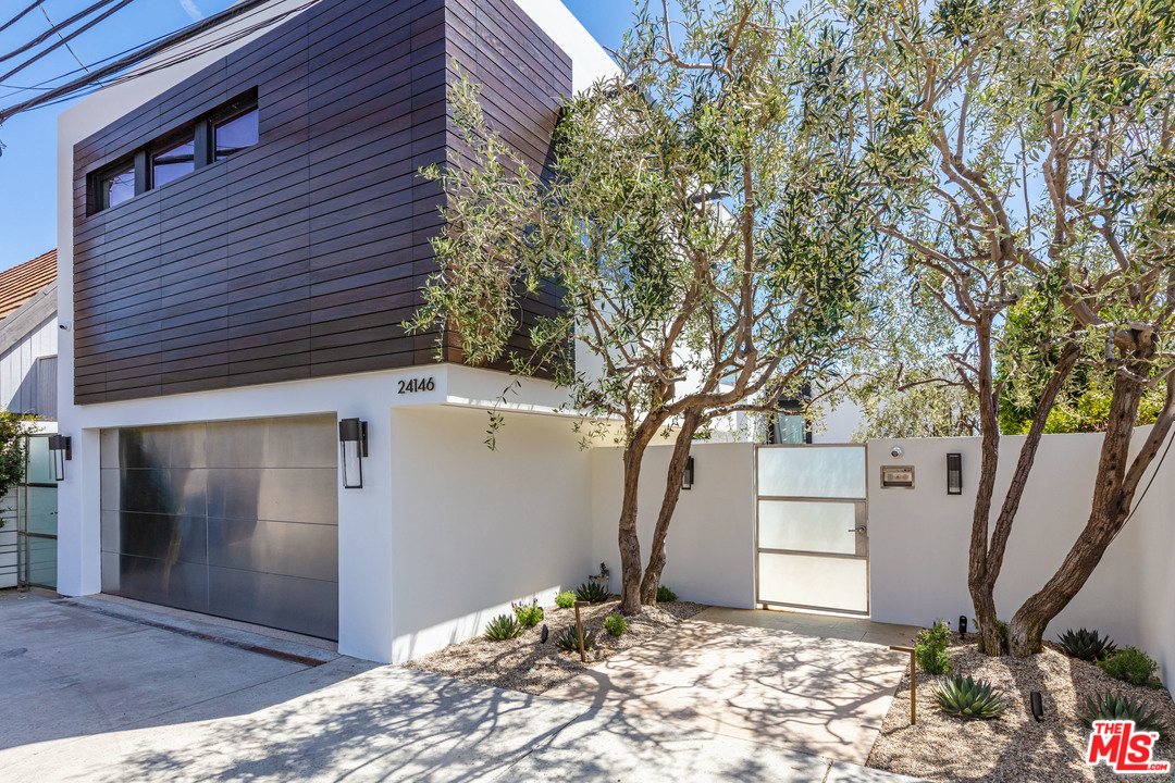 24146 Malibu Road Malibu, CA 90265 - Photo 6 of 49