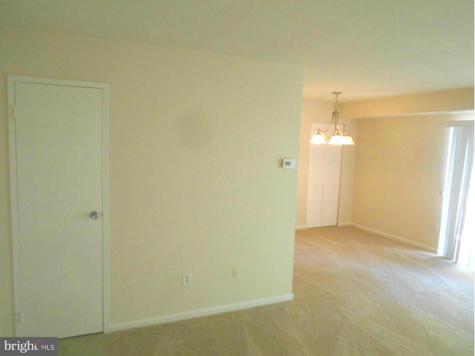 6149 Edsall Road, Unit I Alexandria, VA 22304 - Photo 2 of 30 Dining Room