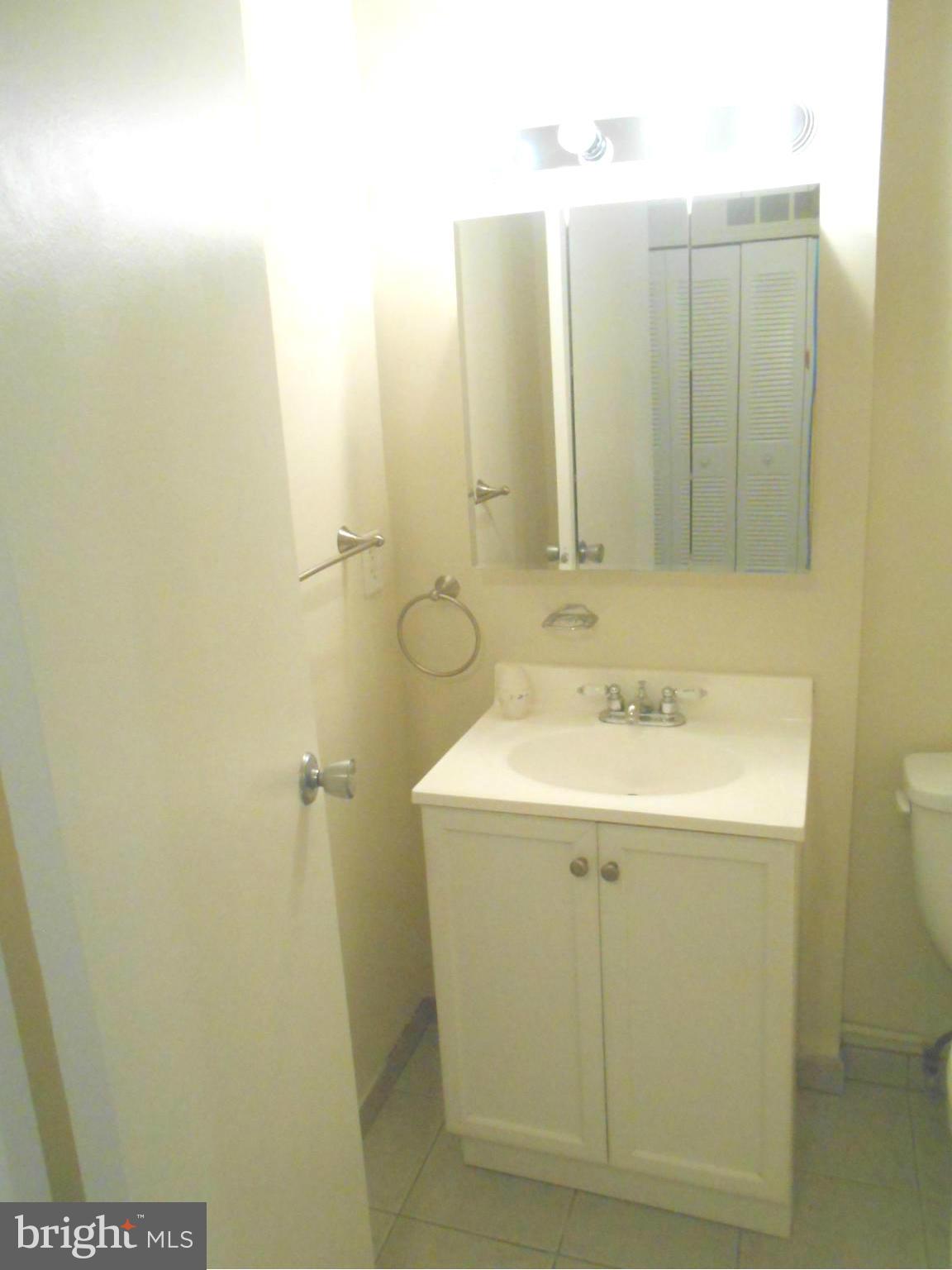 6149 Edsall Road, Unit I Alexandria, VA 22304 - Photo 18 of 30 Bath