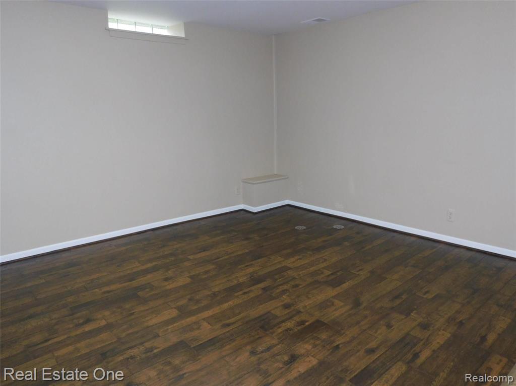 565 Augusta Drive Rochester Hills, MI 48309 - Photo 22 of 30