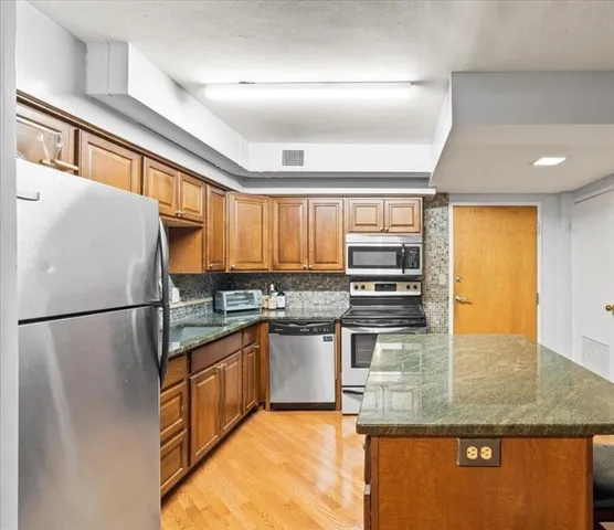 $198,000 | 803 West 48th Street, Unit 101, Kansas City, MO 64112