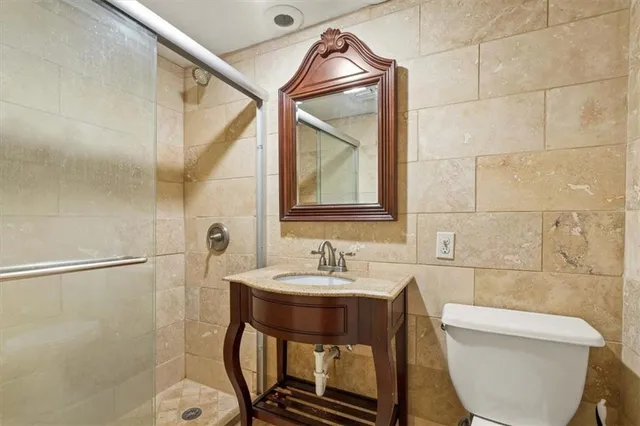 $198,000 | 803 West 48th Street, Unit 101, Kansas City, MO 64112