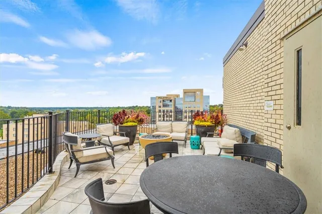 $198,000 | 803 West 48th Street, Unit 101, Kansas City, MO 64112