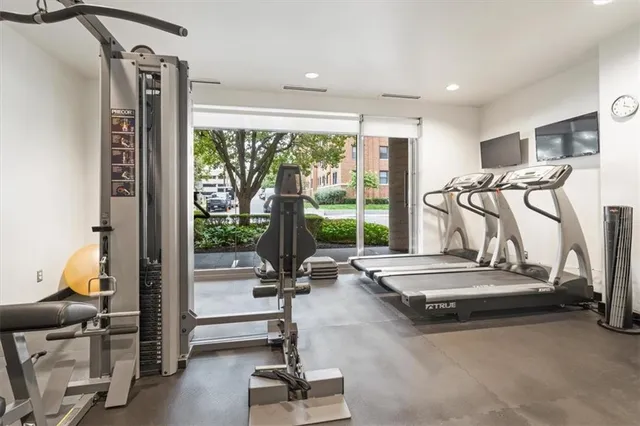 $198,000 | 803 West 48th Street, Unit 101, Kansas City, MO 64112