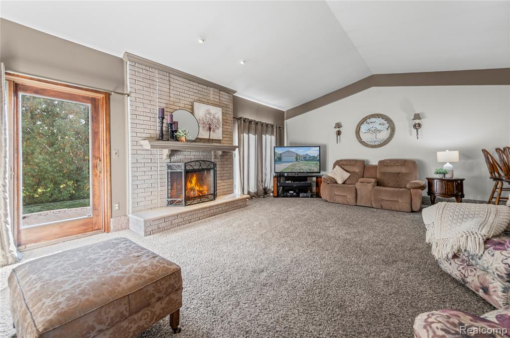 47340 Chrys Road Macomb, MI 48044 - Photo 16 of 33