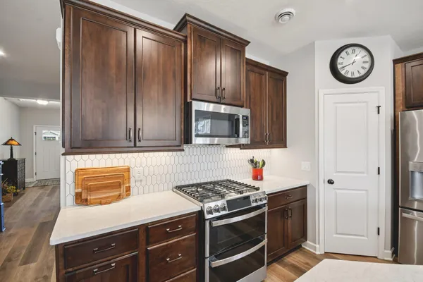 $599,900 | 1976 Mulberry Lane, Carver, MN 55315