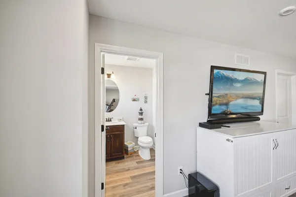 $599,900 | 1976 Mulberry Lane, Carver, MN 55315