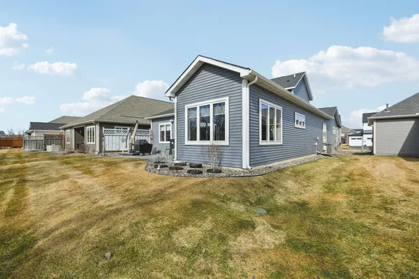 $599,900 | 1976 Mulberry Lane, Carver, MN 55315
