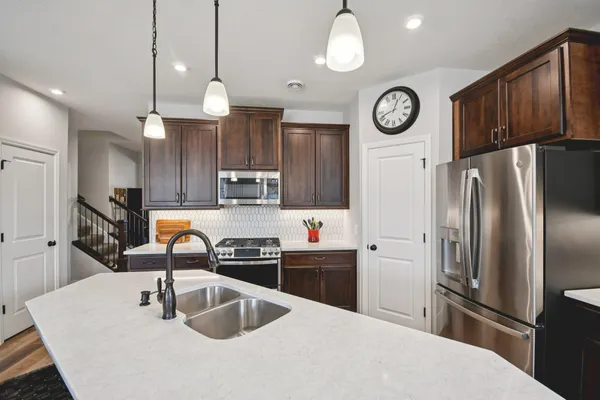 $599,900 | 1976 Mulberry Lane, Carver, MN 55315