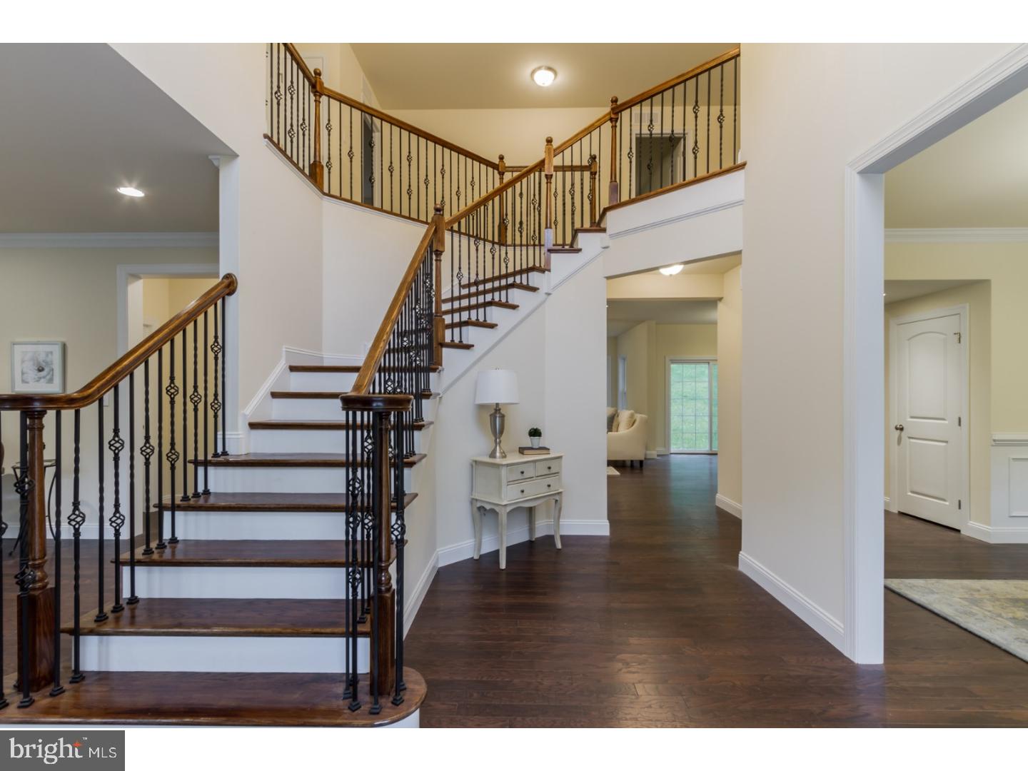 896 Hollow Road Wayne, PA 19087 - Photo 2 of 25